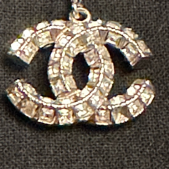 Authentic Chanel Crystal Chain CC Logo Dangle Drop Earrings - Picture 5 of 12